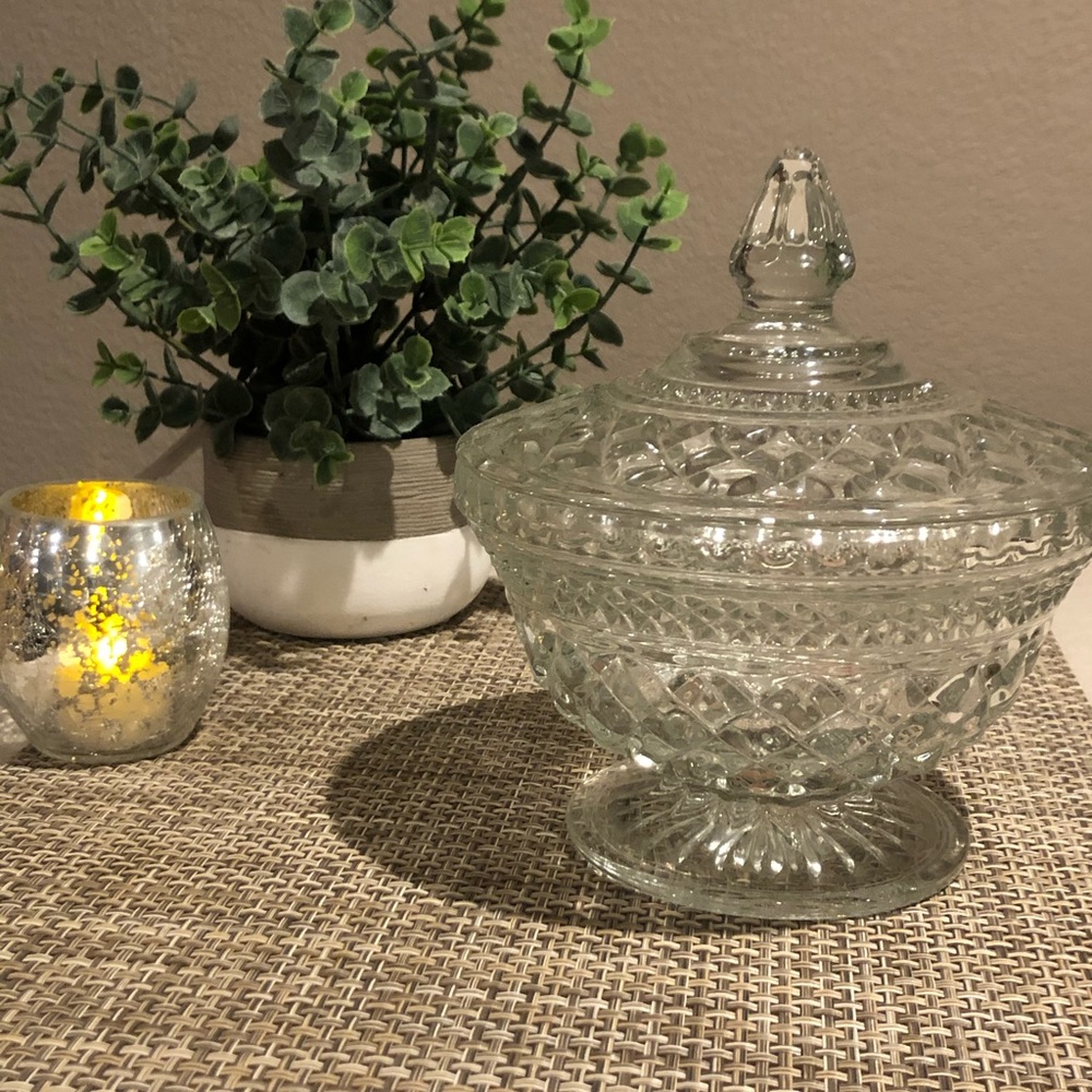 Traditional Crystal Candy Bowl with Lid